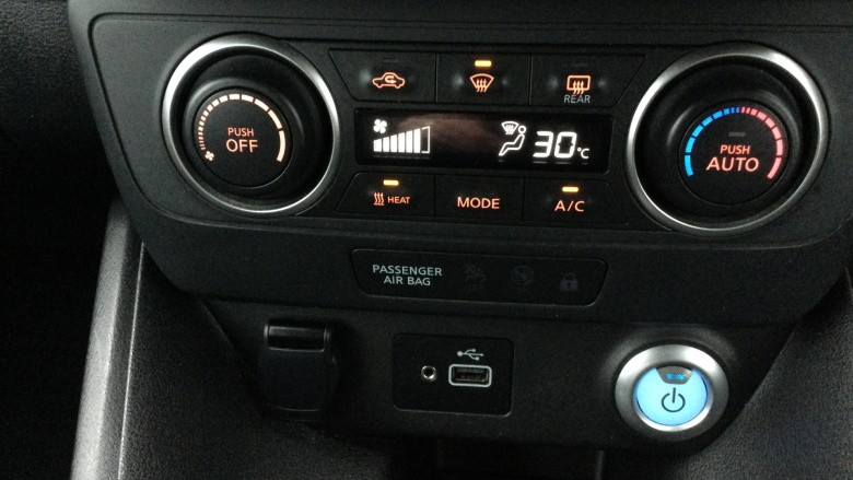 Nissan LEAF 110kW Acenta 39kWh 5dr Auto Electric Hatchback